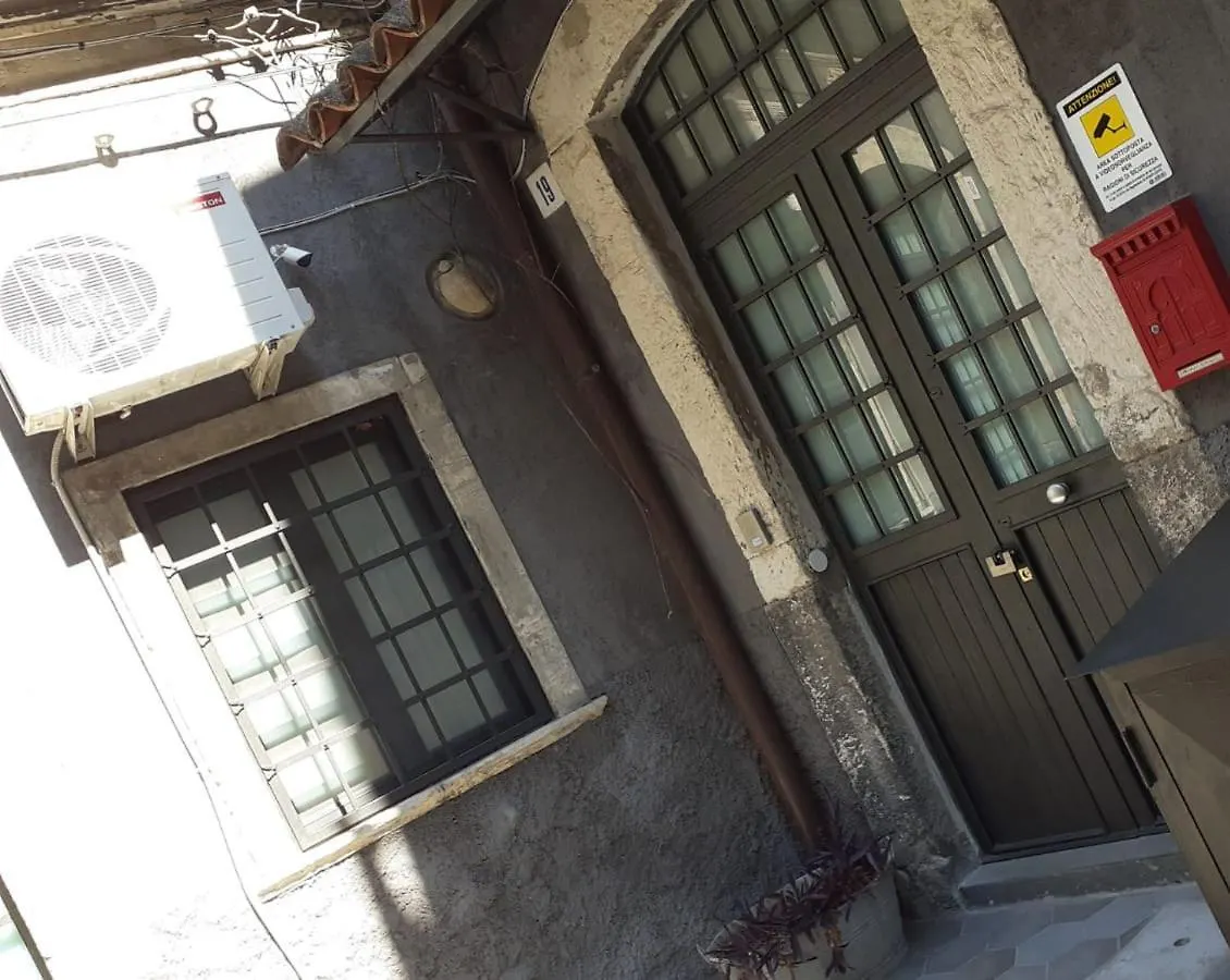 Niura Loft One Apartment Catania